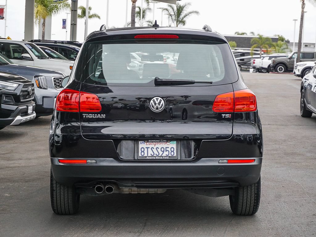 Used 2017 Volkswagen Tiguan S FWD image 6