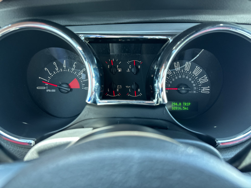 Used 2006 Ford Mustang GT Premium RWD image 11