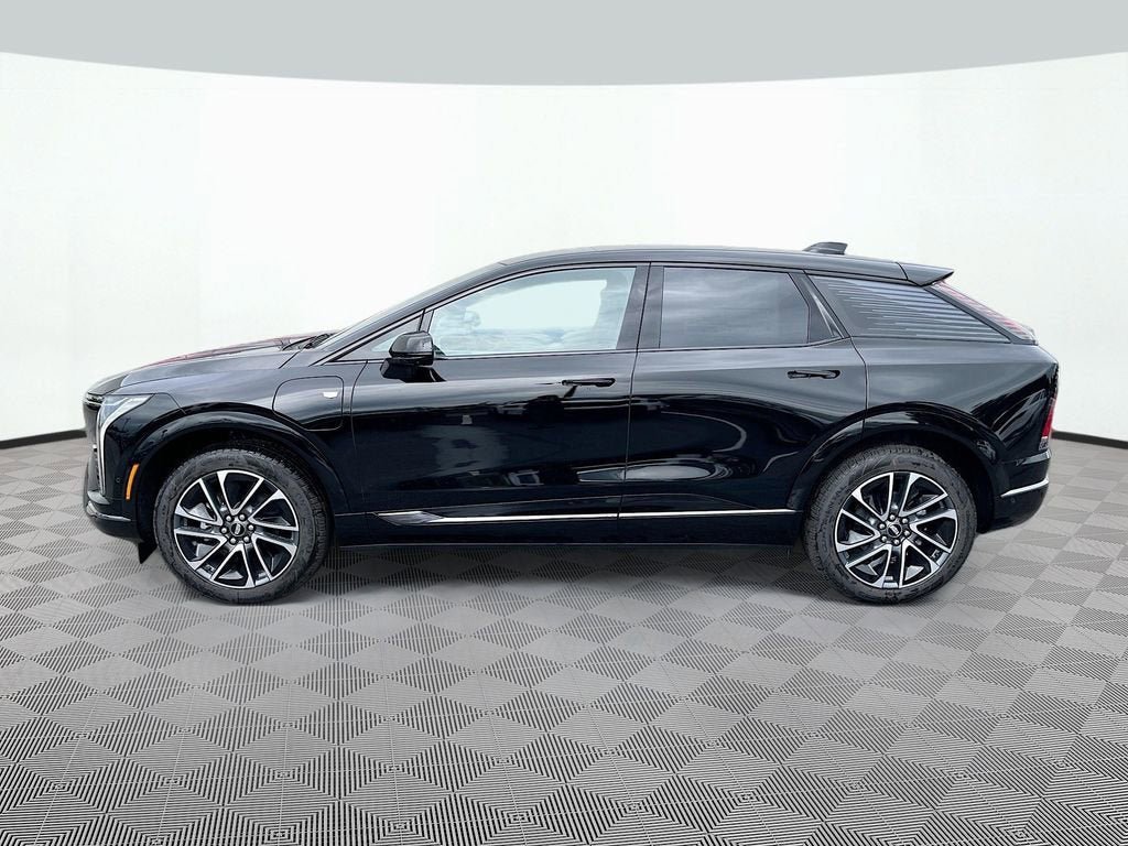 New 2026 Cadillac Optiq Sport 1 w/ LPO, Floor Liner Package AWD/4WD image 8