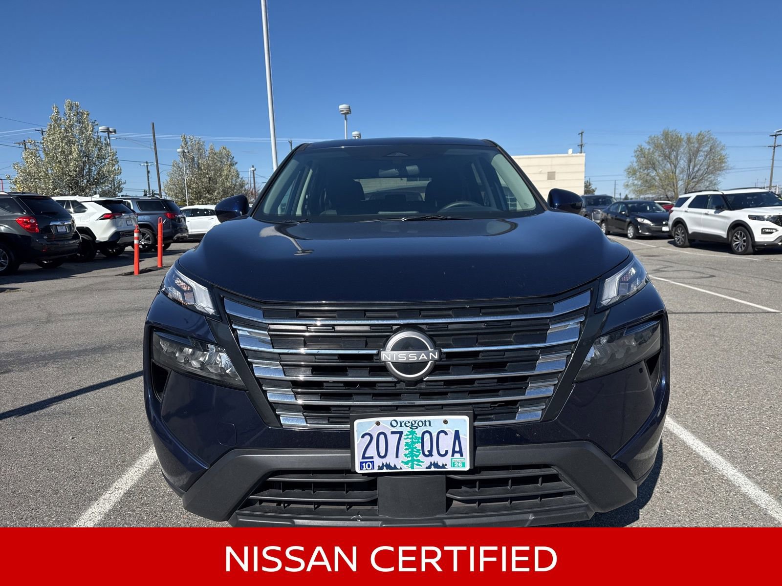 Certified 2025 Nissan Rogue SV image 2