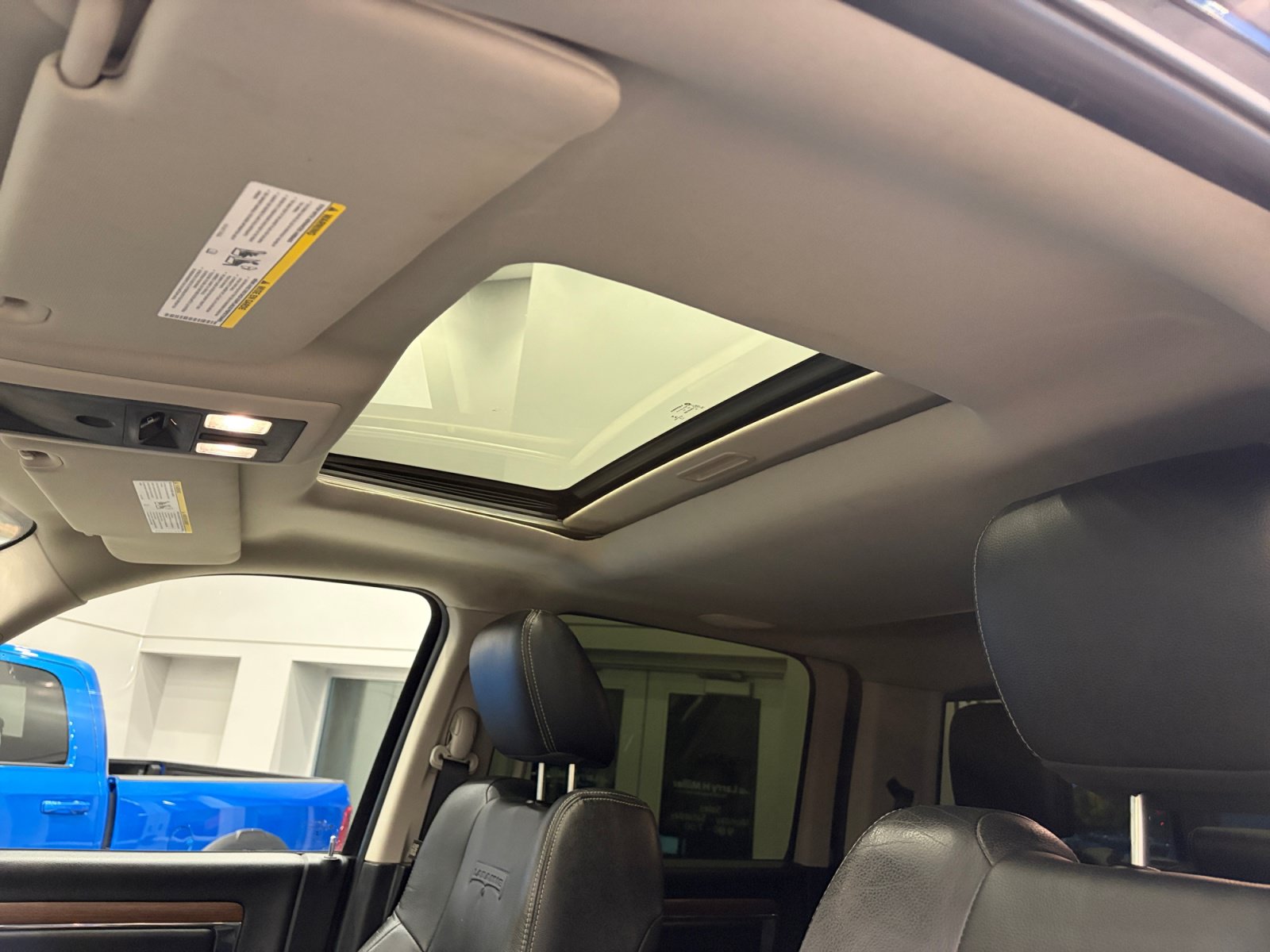 Used 2016 RAM 2500 Laramie w/ Convenience Group AWD/4WD image 31
