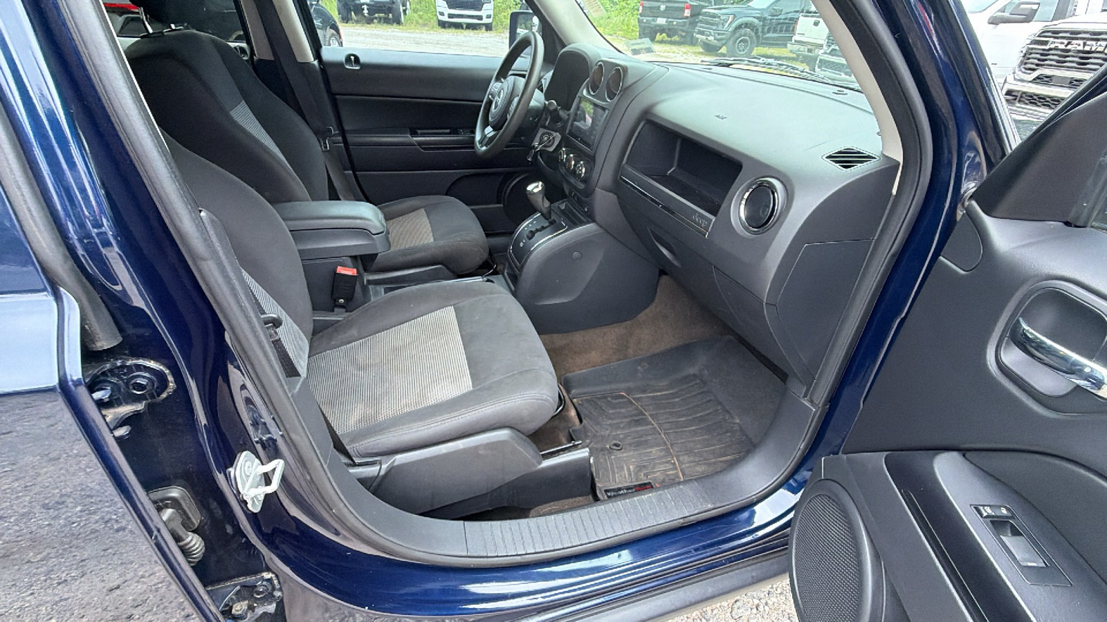 Used 2016 Jeep Patriot Sport w/ Power Value Group FWD image 19