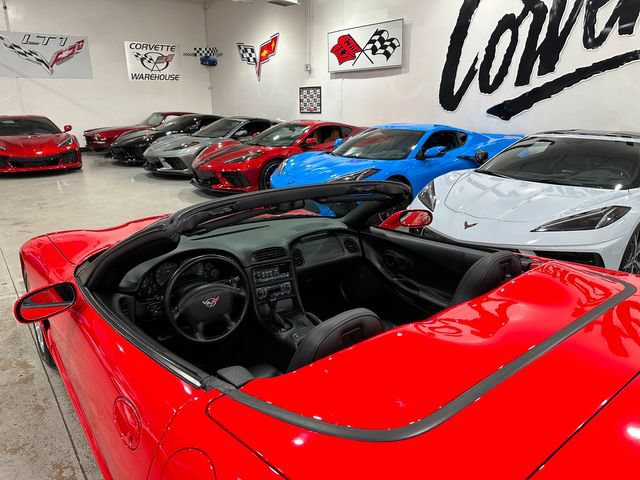 Used 2004 Chevrolet Corvette Convertible w/ Preferred Equipment Group RWD image 26