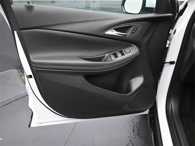 Used 2024 Buick Encore GX Sport Touring image 9