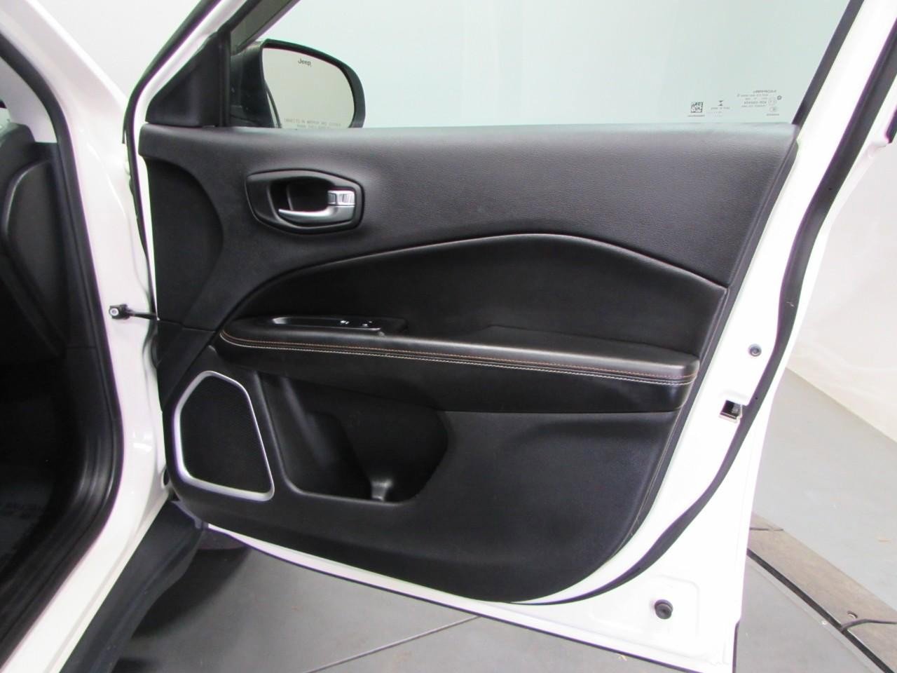 Used 2020 Jeep Compass Sport w/ Cold Weather Group image 16