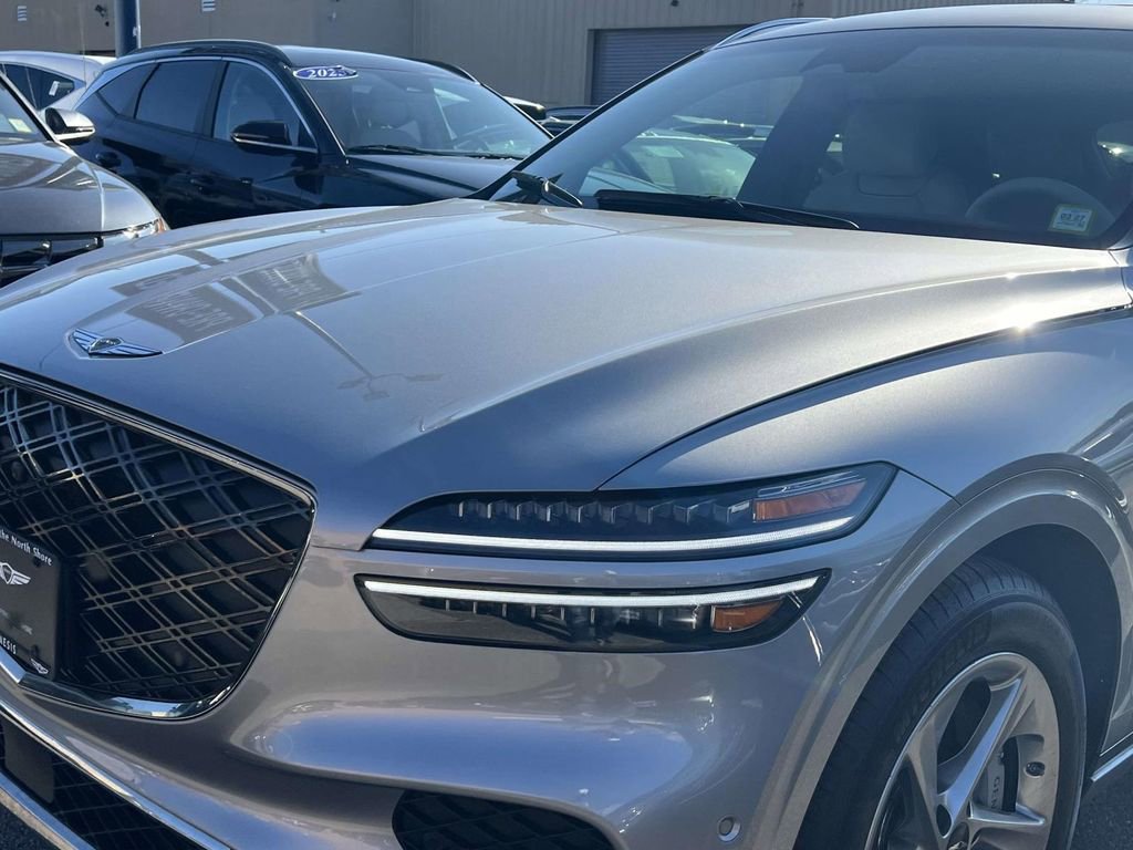 Certified 2026 Genesis GV70 2.5T Advanced image 8
