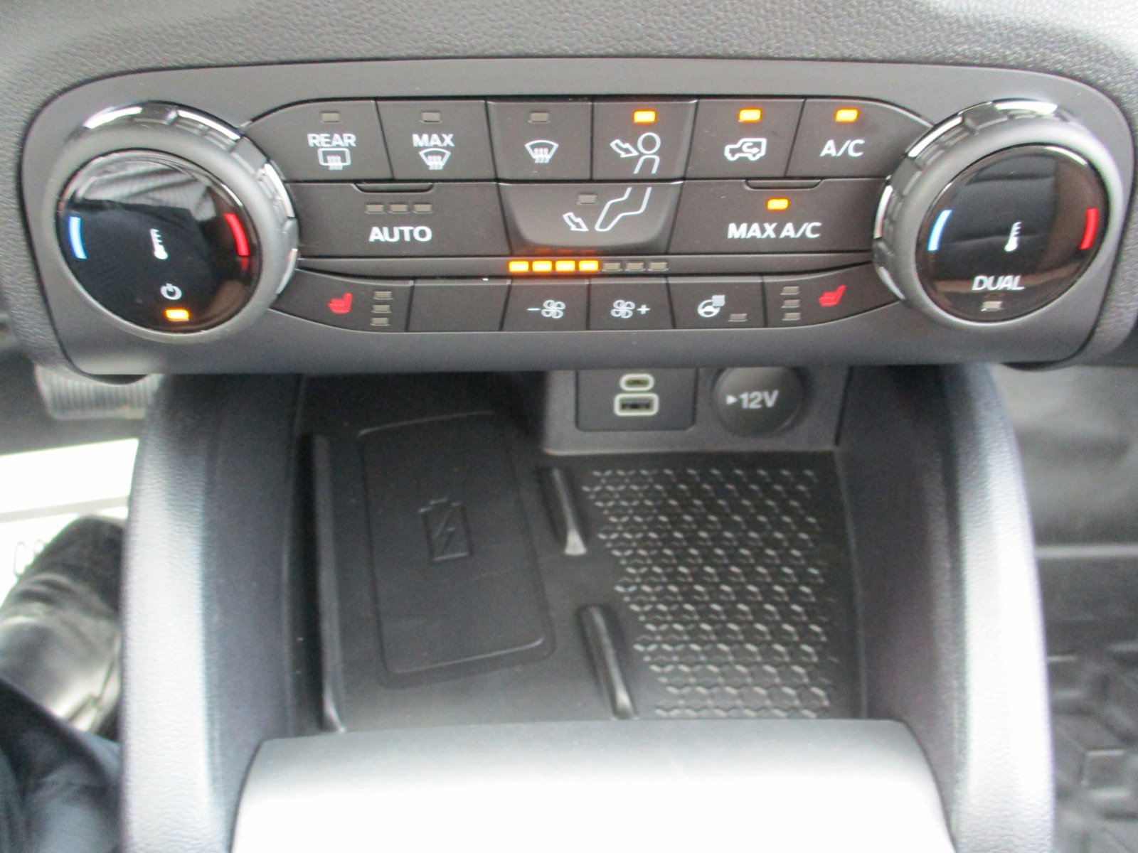 Used 2024 Ford Bronco Sport Badlands w/ Premium Package image 16