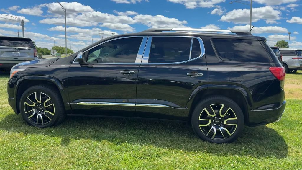 Used 2019 GMC Acadia Denali w/ Technology Package AWD/4WD image 4