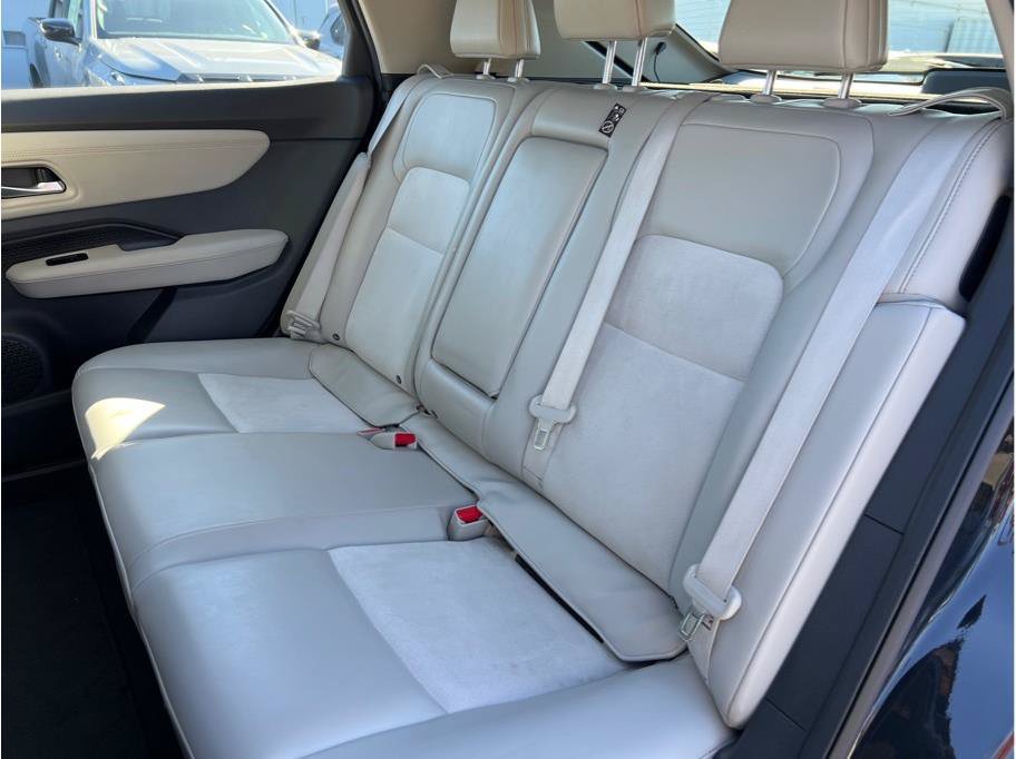 Used 2023 Nissan Ariya FWD image 9
