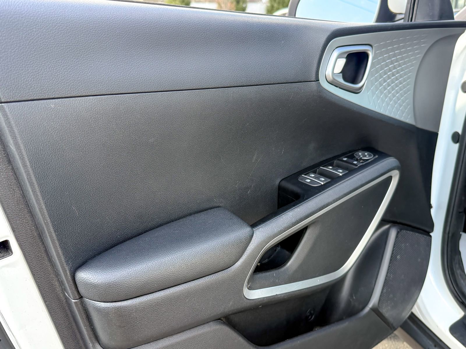 Used 2020 Kia Soul LX image 15