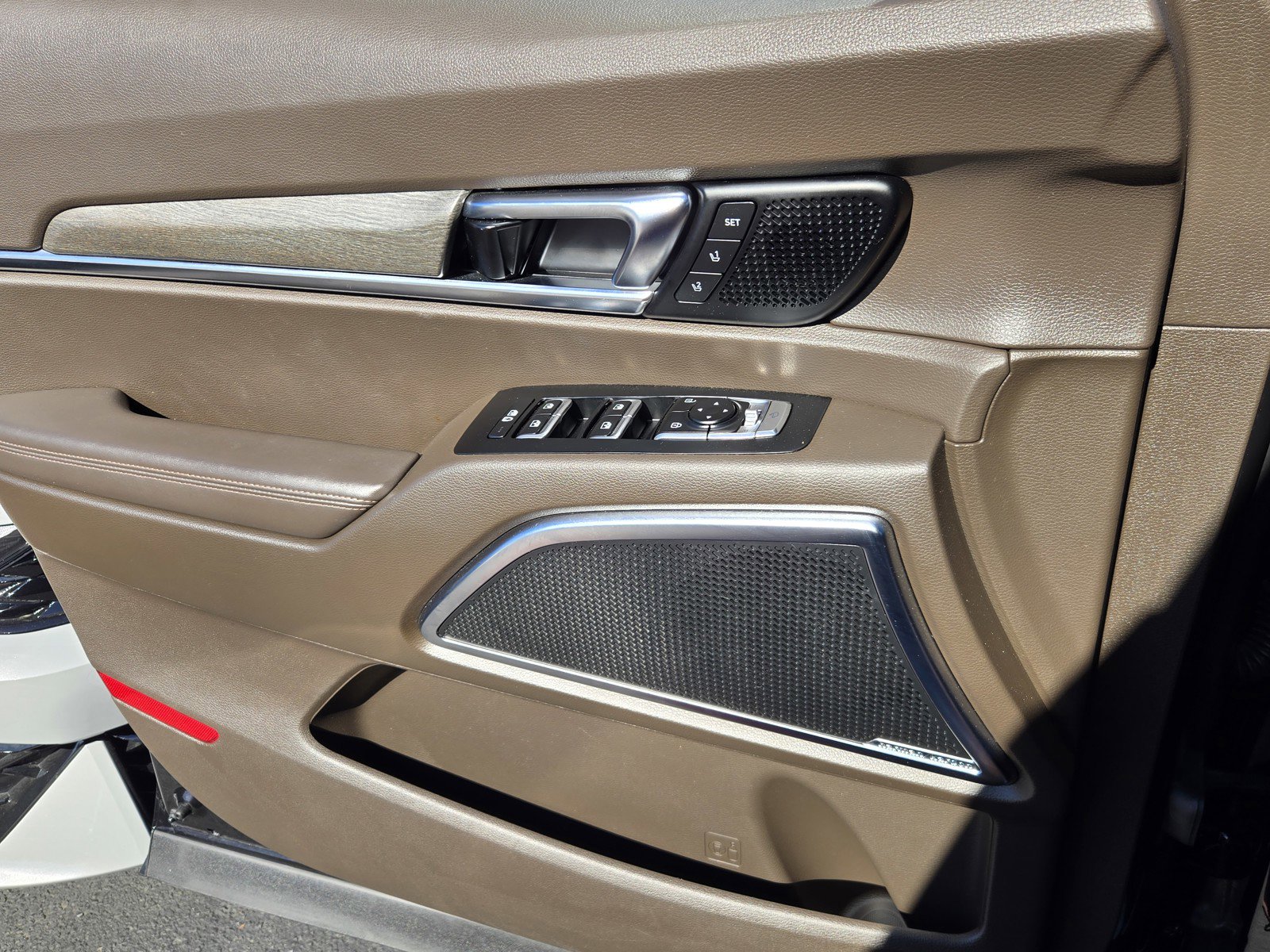 Certified 2022 Kia Telluride SX w/ Towing Package image 26