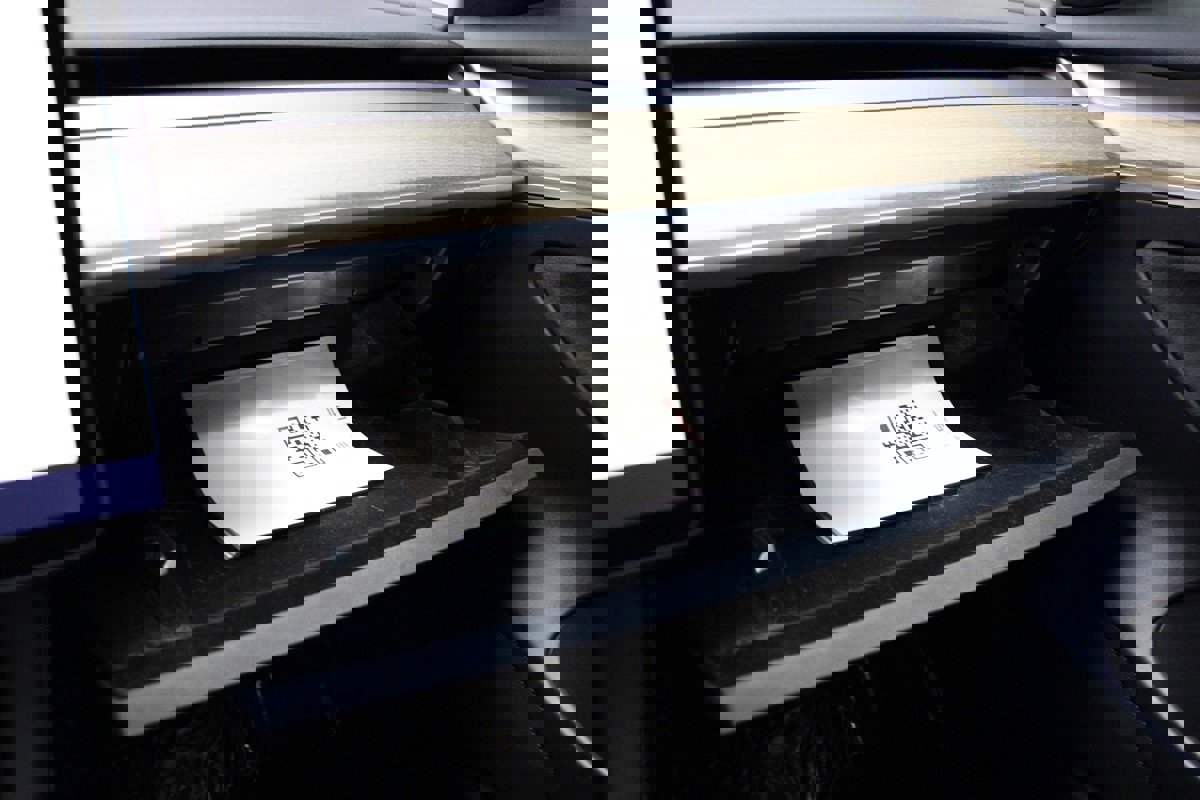 Used 2023 Tesla Model 3 Standard Range image 28