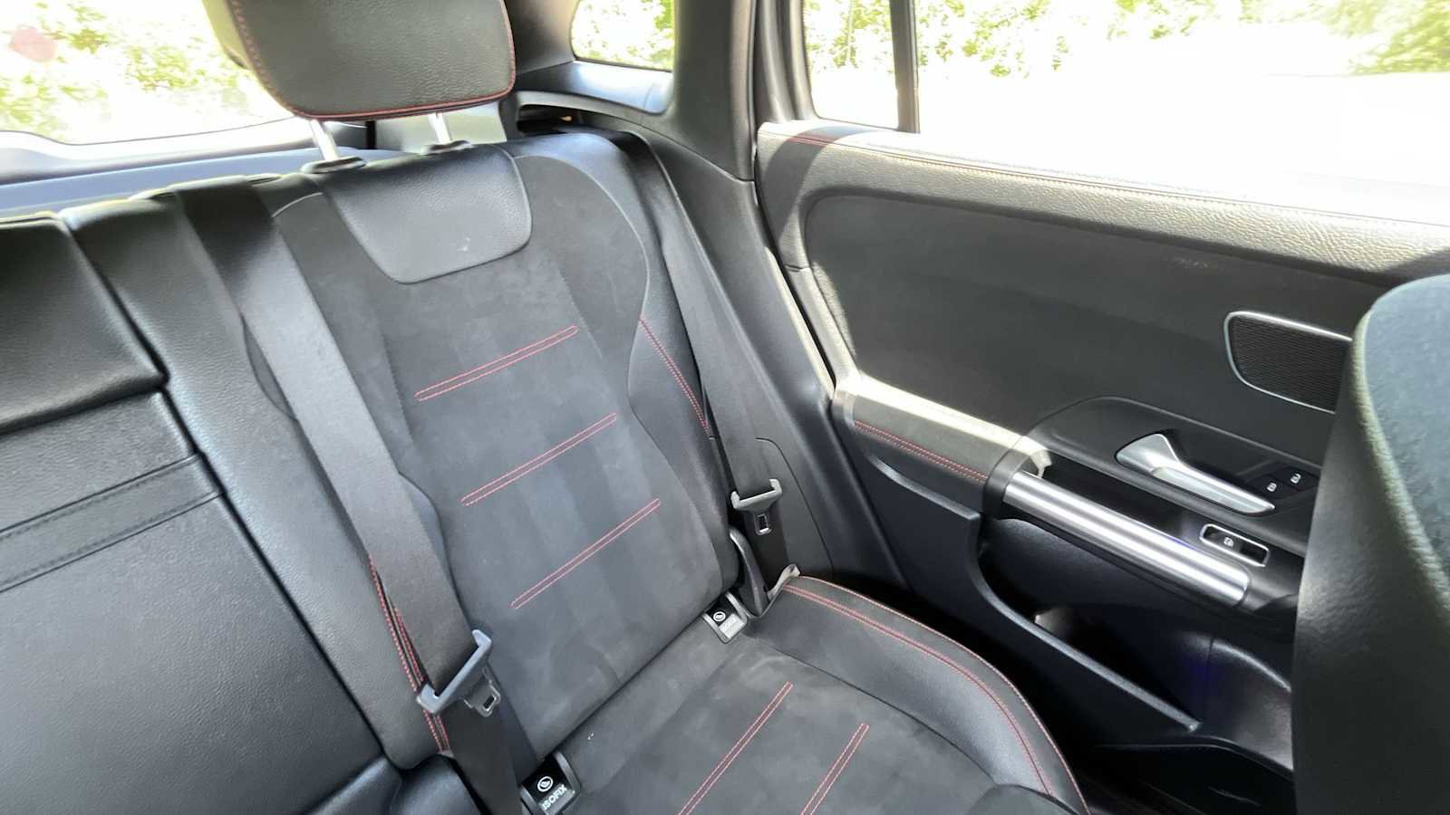 Used 2022 Mercedes-Benz GLA 45 AMG 4MATIC image 37