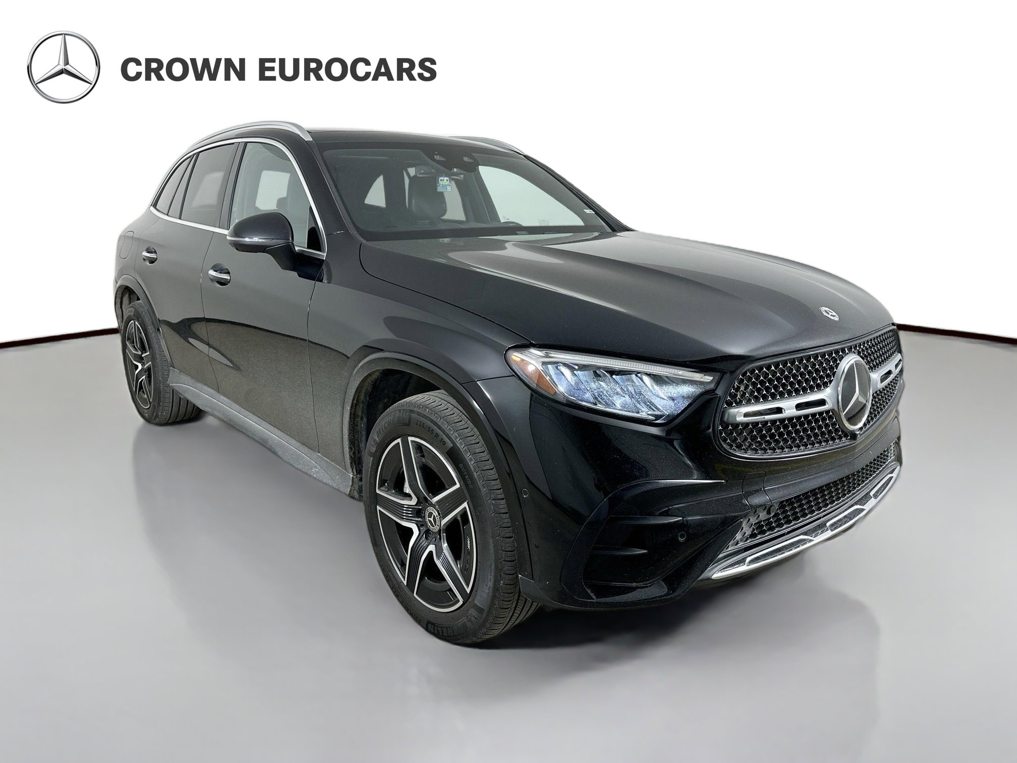 Used 2023 Mercedes-Benz GLC 300 4MATIC image 3