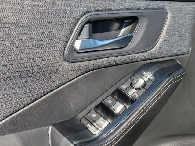 Used 2023 Nissan Rogue SV FWD image 13