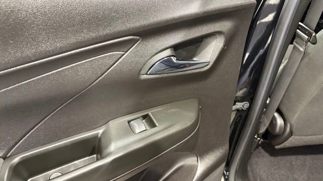 Used 2023 Chevrolet Bolt LT image 17