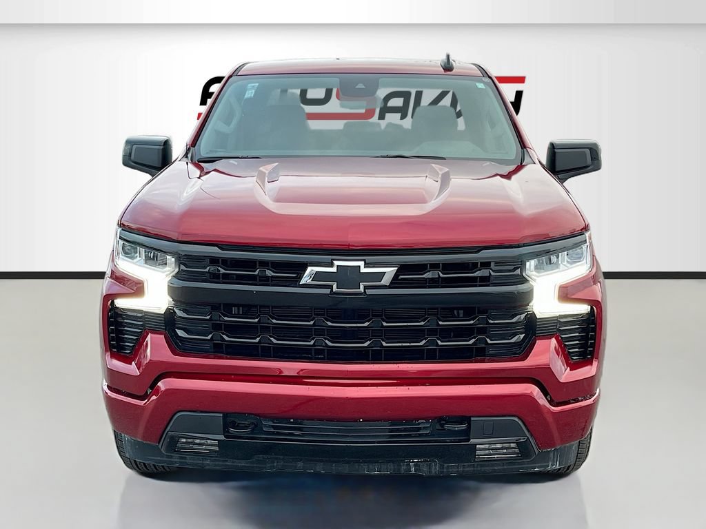 Used 2025 Chevrolet Silverado 1500 RST AWD/4WD image 2