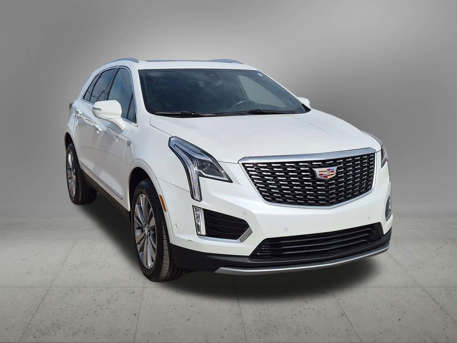 Used 2024 Cadillac XT5 Premium Luxury w/ Technology Package AWD/4WD image 8