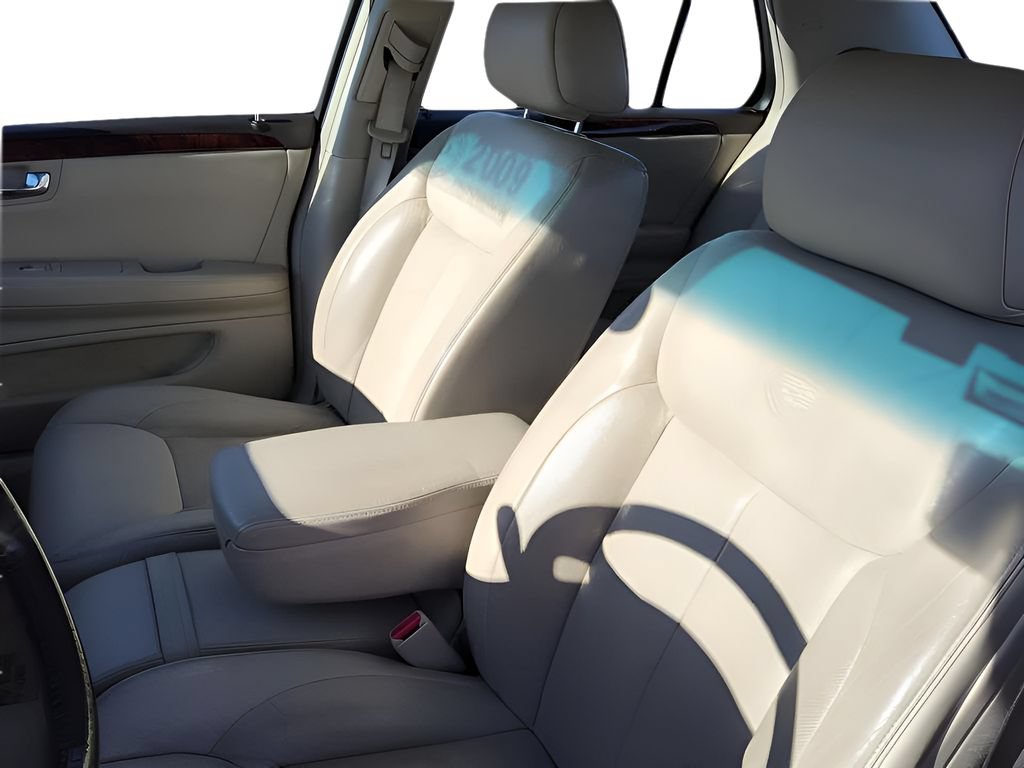 Used 2007 Cadillac DTS Luxury I w/ Sun And Sound Package FWD image 10