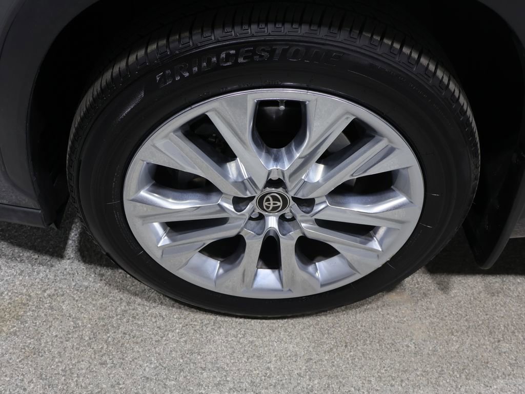 Used 2022 Toyota Highlander Limited AWD/4WD image 9
