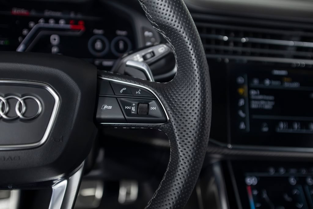 Used 2022 Audi RS Q8 AWD/4WD image 47