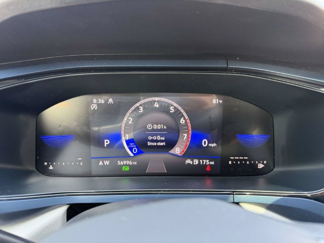 Used 2023 Volkswagen Taos SE w/ Panoramic Sunroof Package AWD/4WD image 27