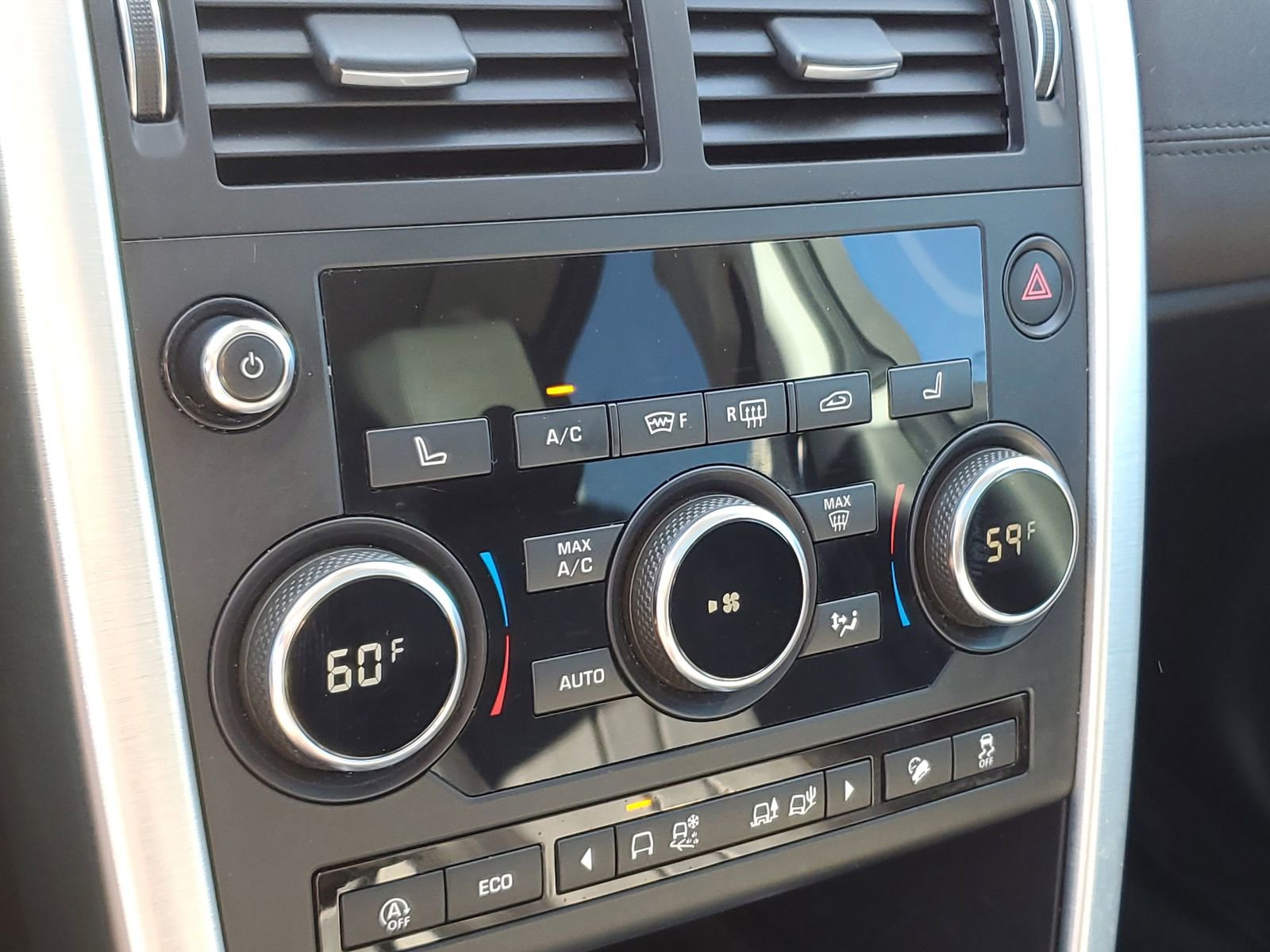 Used 2018 Land Rover Discovery Sport HSE AWD/4WD image 29