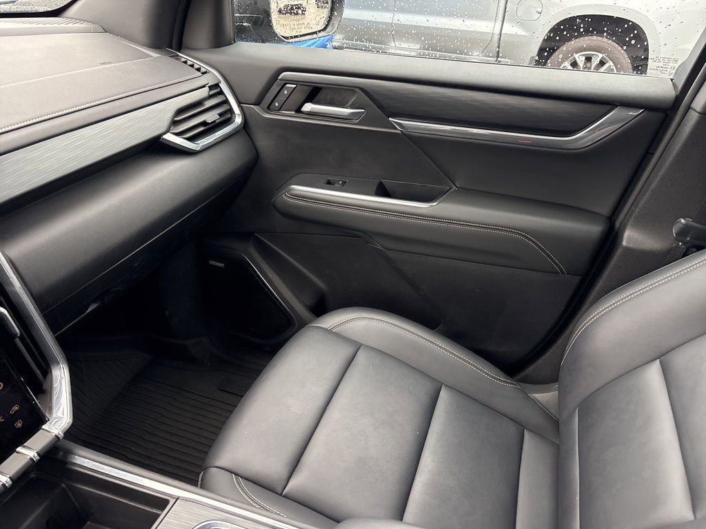 Certified 2024 GMC Acadia Elevation w/ Luxury Package image 31