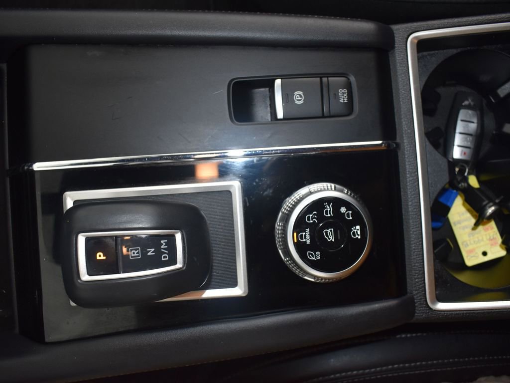 Used 2022 Mitsubishi Outlander SE image 26