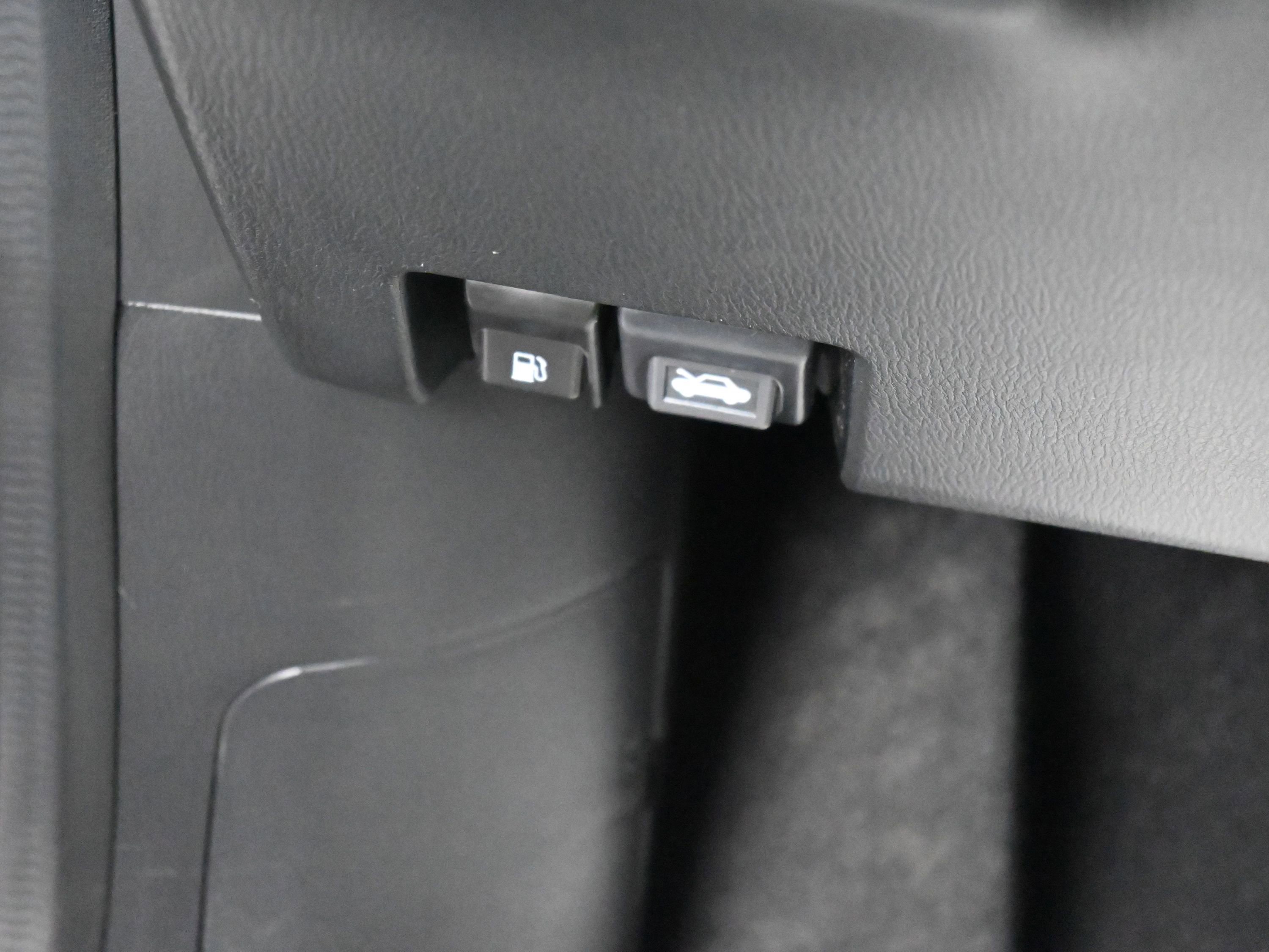 Used 2023 MAZDA CX-5 AWD 2.5 S w/ Premium Package image 28