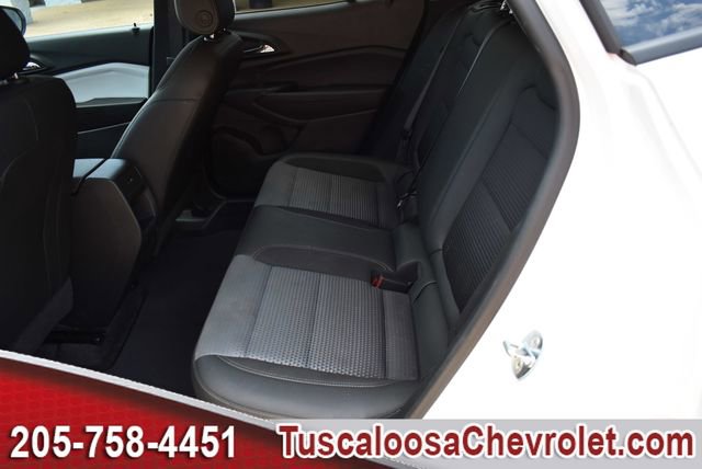 Used 2024 Chevrolet Trax LT w/ Driver Confidence Package FWD image 18