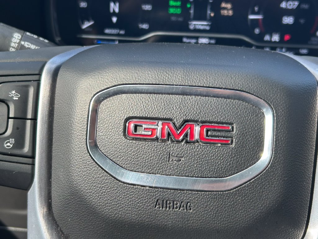 Used 2023 GMC Yukon SLT w/ SLT Premium Package AWD/4WD image 43
