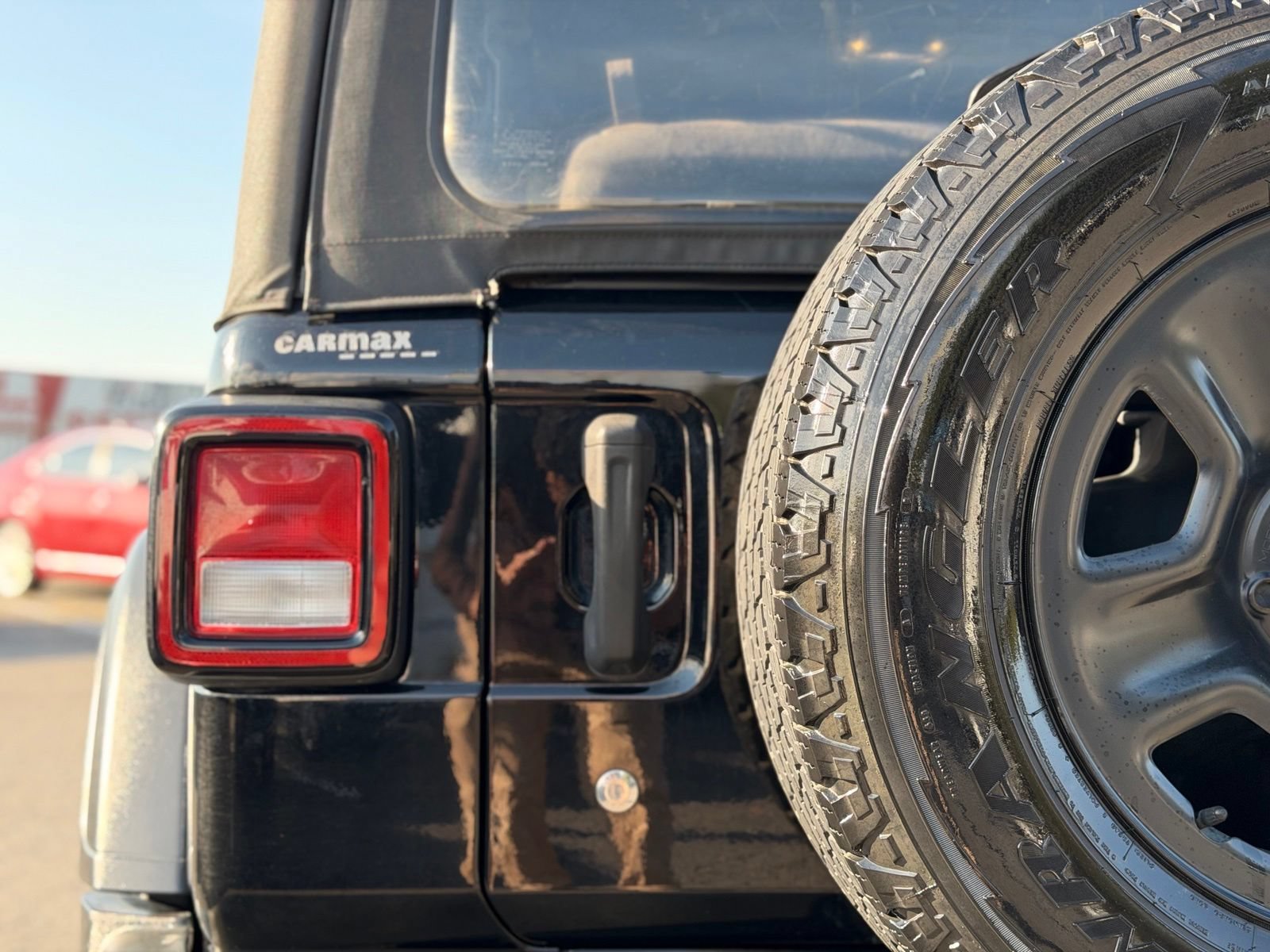 Used 2019 Jeep Wrangler Sport AWD/4WD image 9