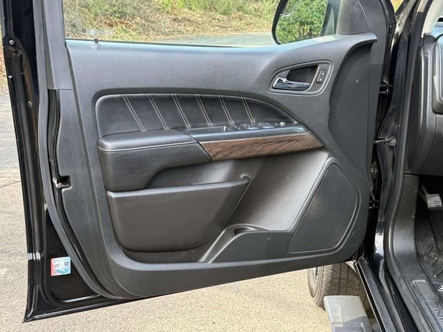 Used 2022 GMC Canyon Denali w/ Denali Black Edition Package image 8