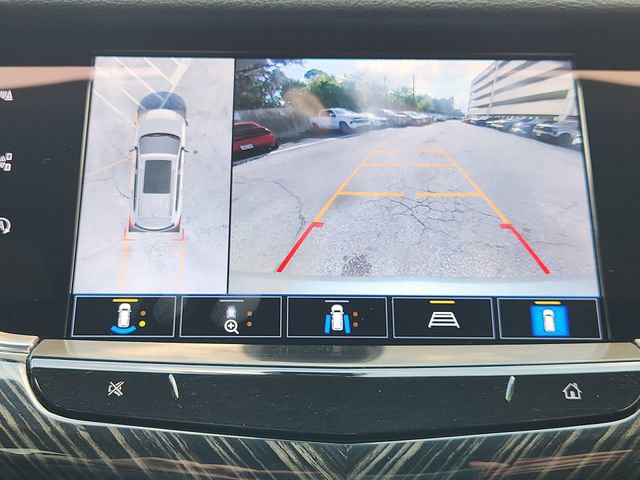 Certified 2023 Cadillac XT6 Premium Luxury w/ Technology Package FWD image 15