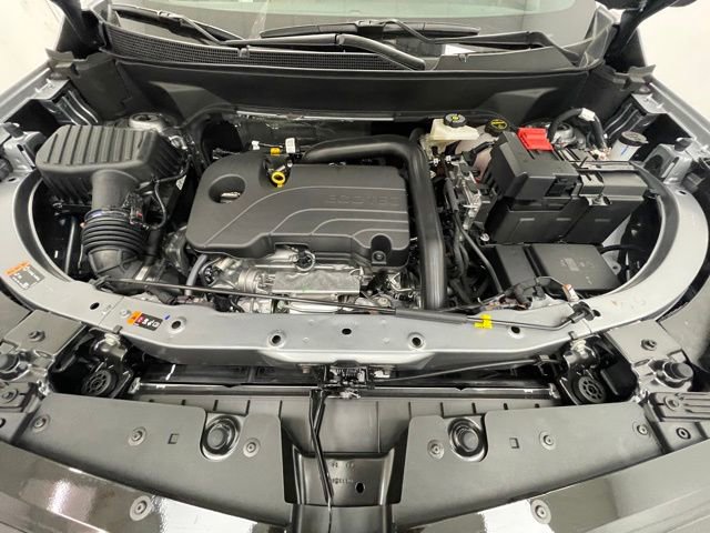New 2025 Chevrolet Equinox ACTIV w/ Safety and Technology Package image 15