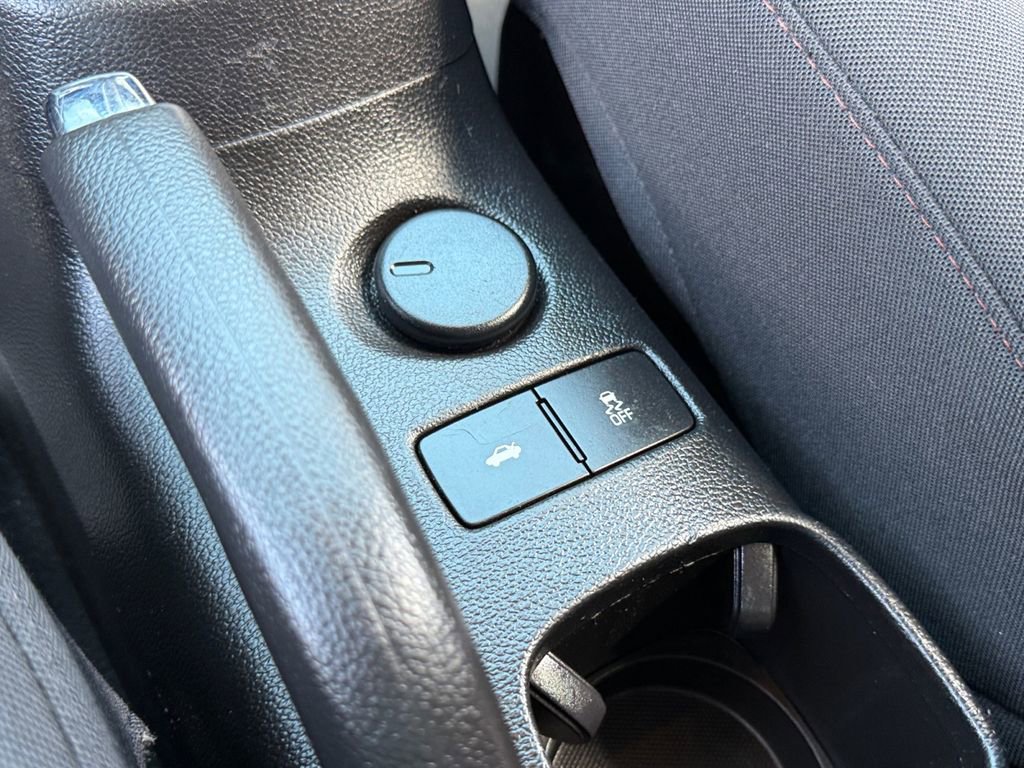 Used 2015 Chevrolet Sonic LT FWD image 25