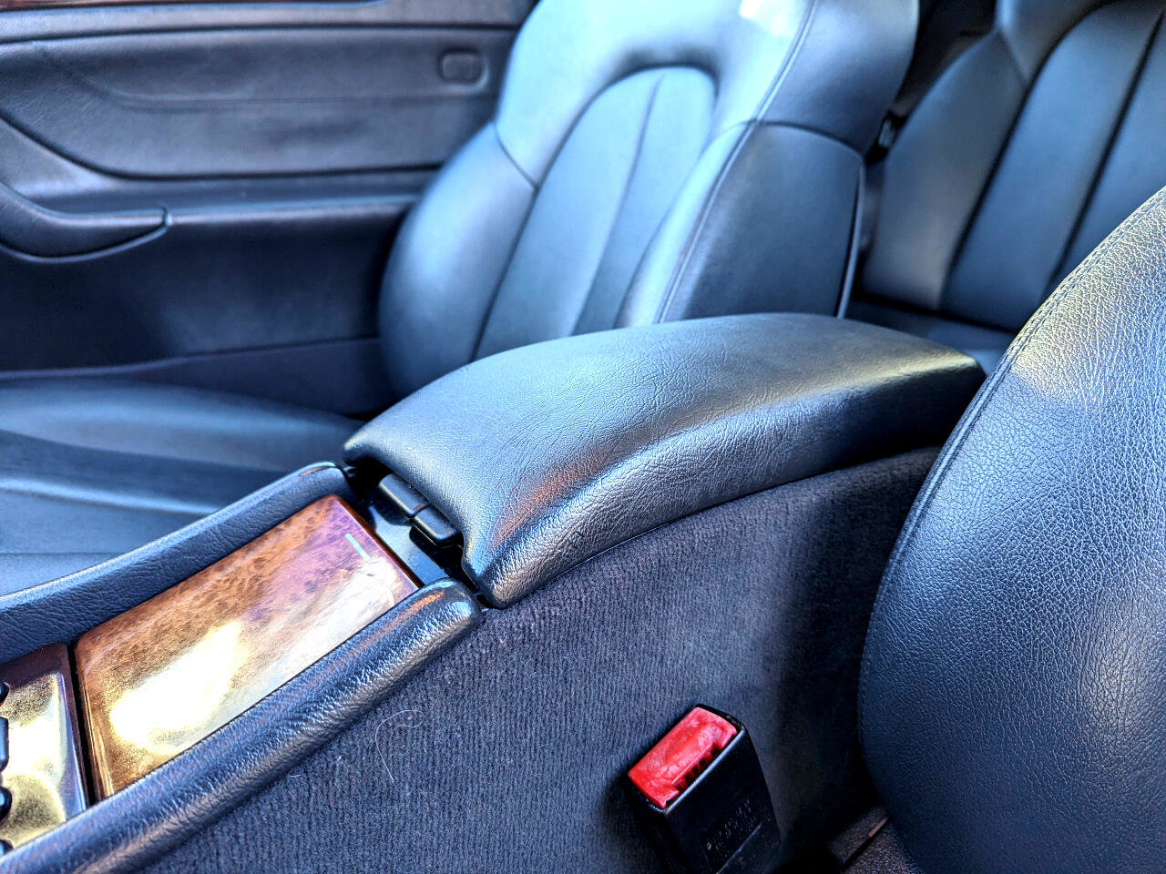 Used 2002 Mercedes-Benz CLK 320 2dr Cabriolet 3.2L image 27