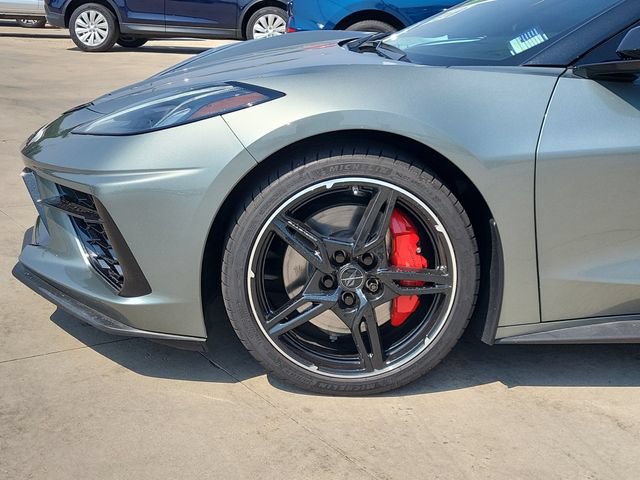 Used 2023 Chevrolet Corvette Stingray Premium Conv w/ Z51 Performance Package RWD image 9