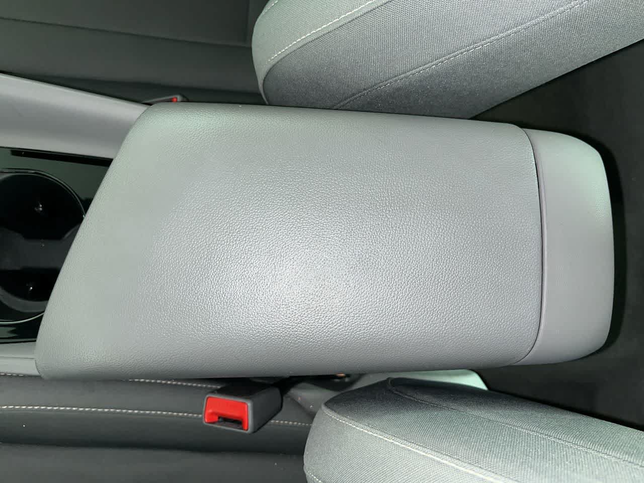 Used 2025 Hyundai Elantra SEL FWD image 23