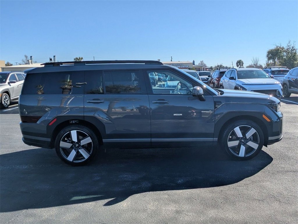 Certified 2025 Hyundai Santa Fe Limited image 4