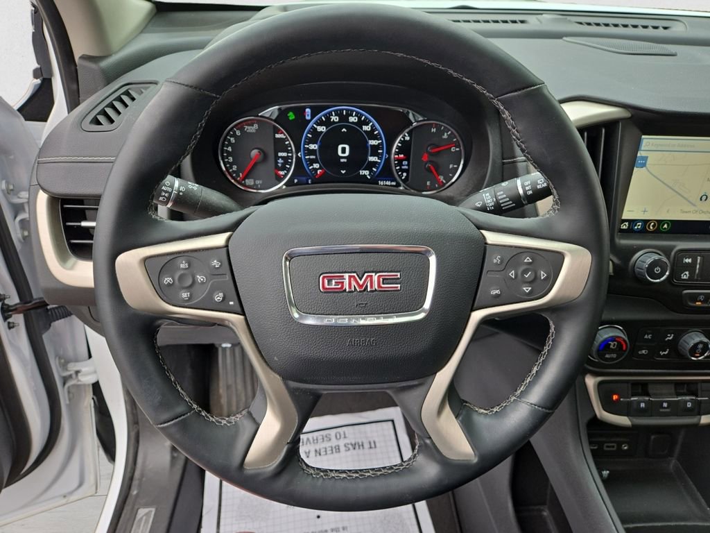 Used 2023 GMC Terrain Denali w/ Denali Premium Package image 17
