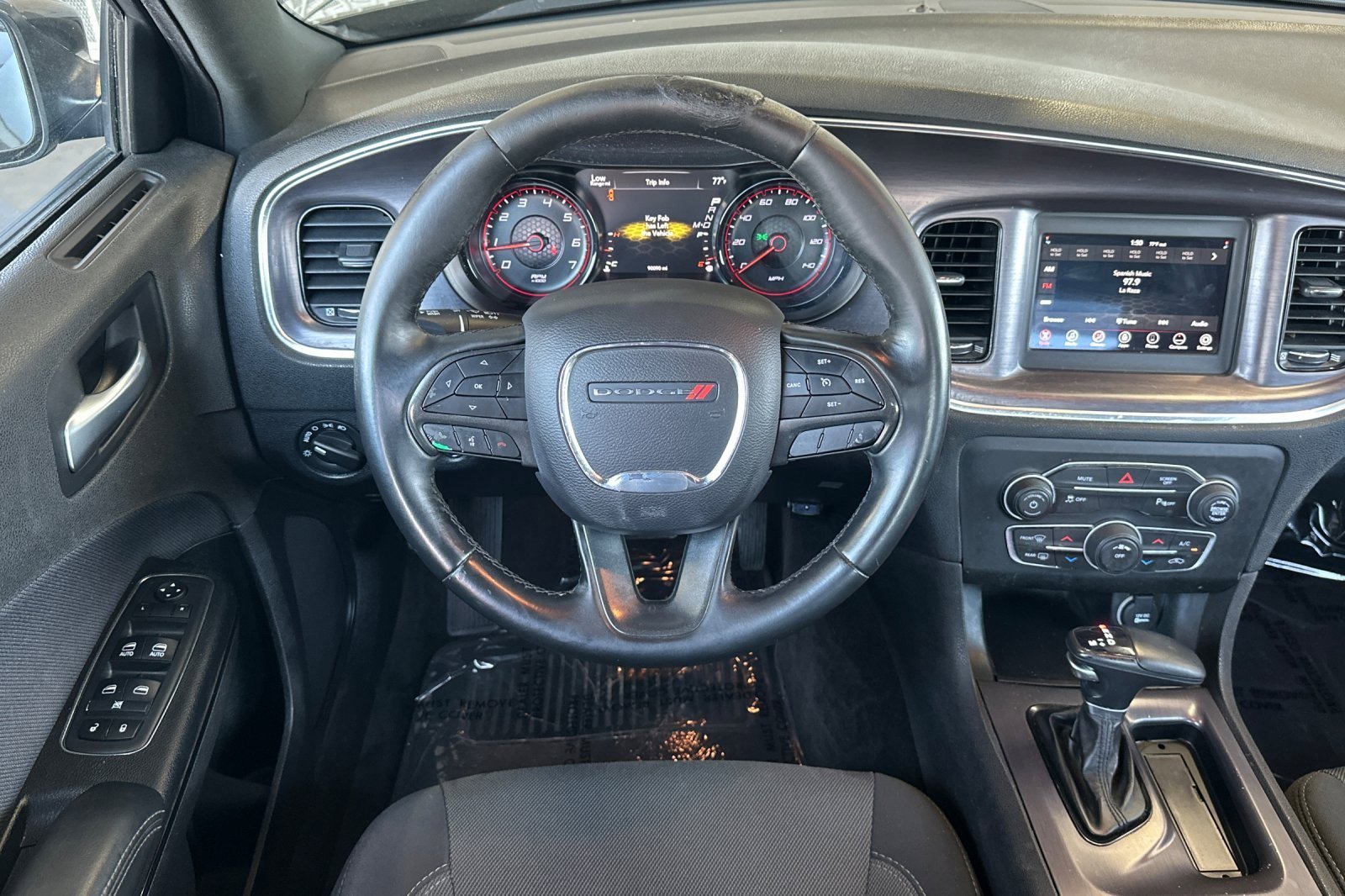 Used 2018 Dodge Charger SXT w/ Blacktop Package RWD image 13
