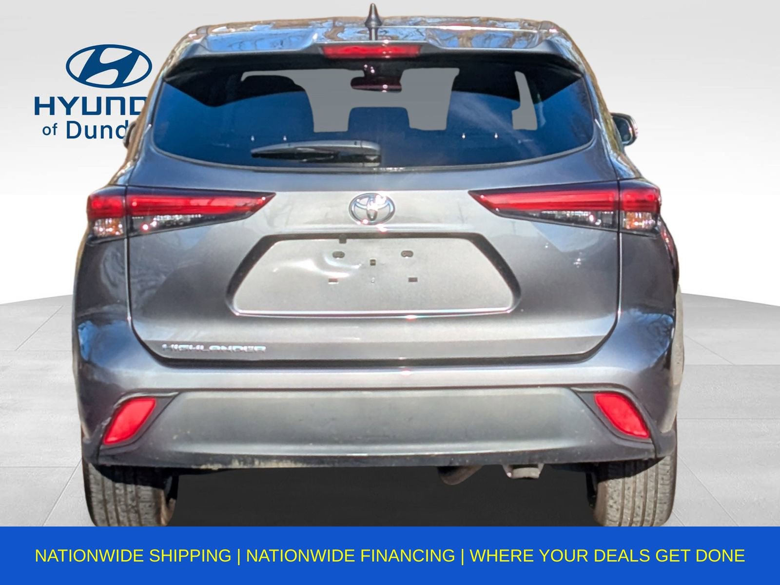 Used 2023 Toyota Highlander L image 5