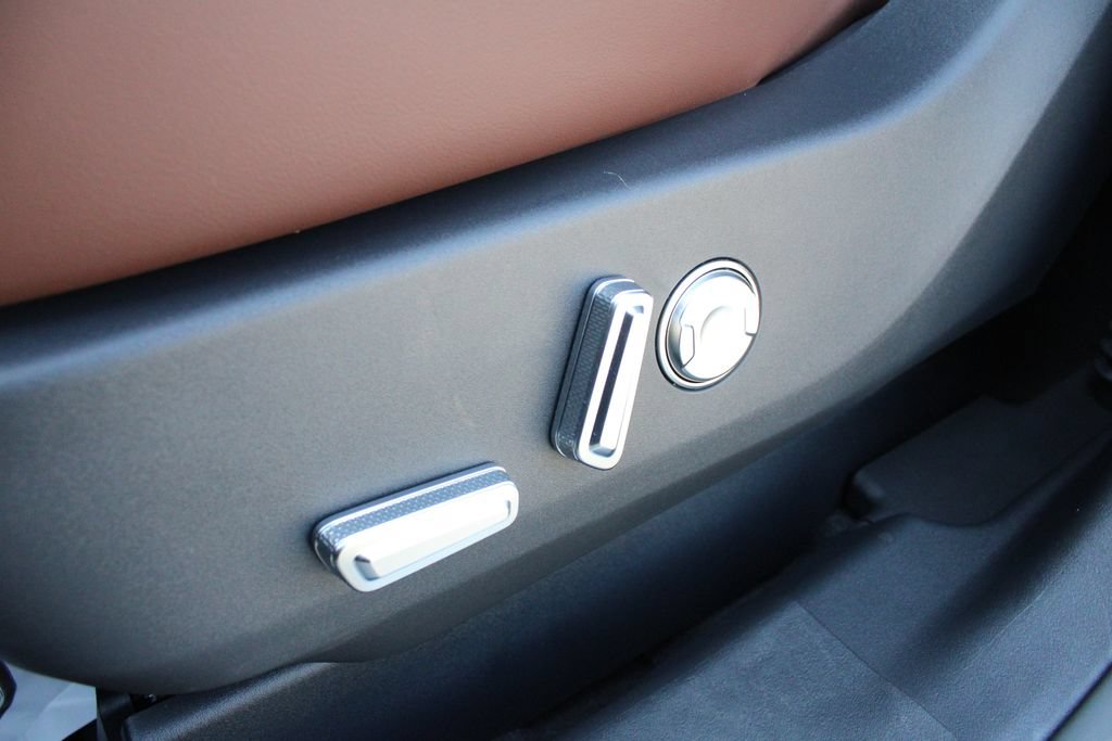 New 2026 Lincoln Nautilus Reserve AWD/4WD image 3