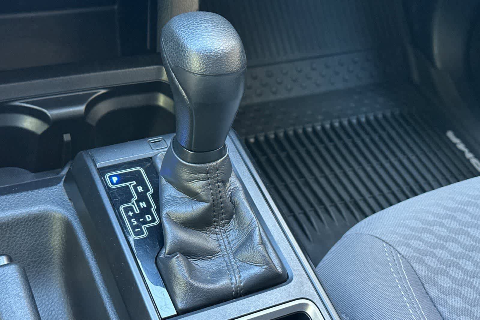Used 2020 Toyota Tacoma SR AWD/4WD image 21