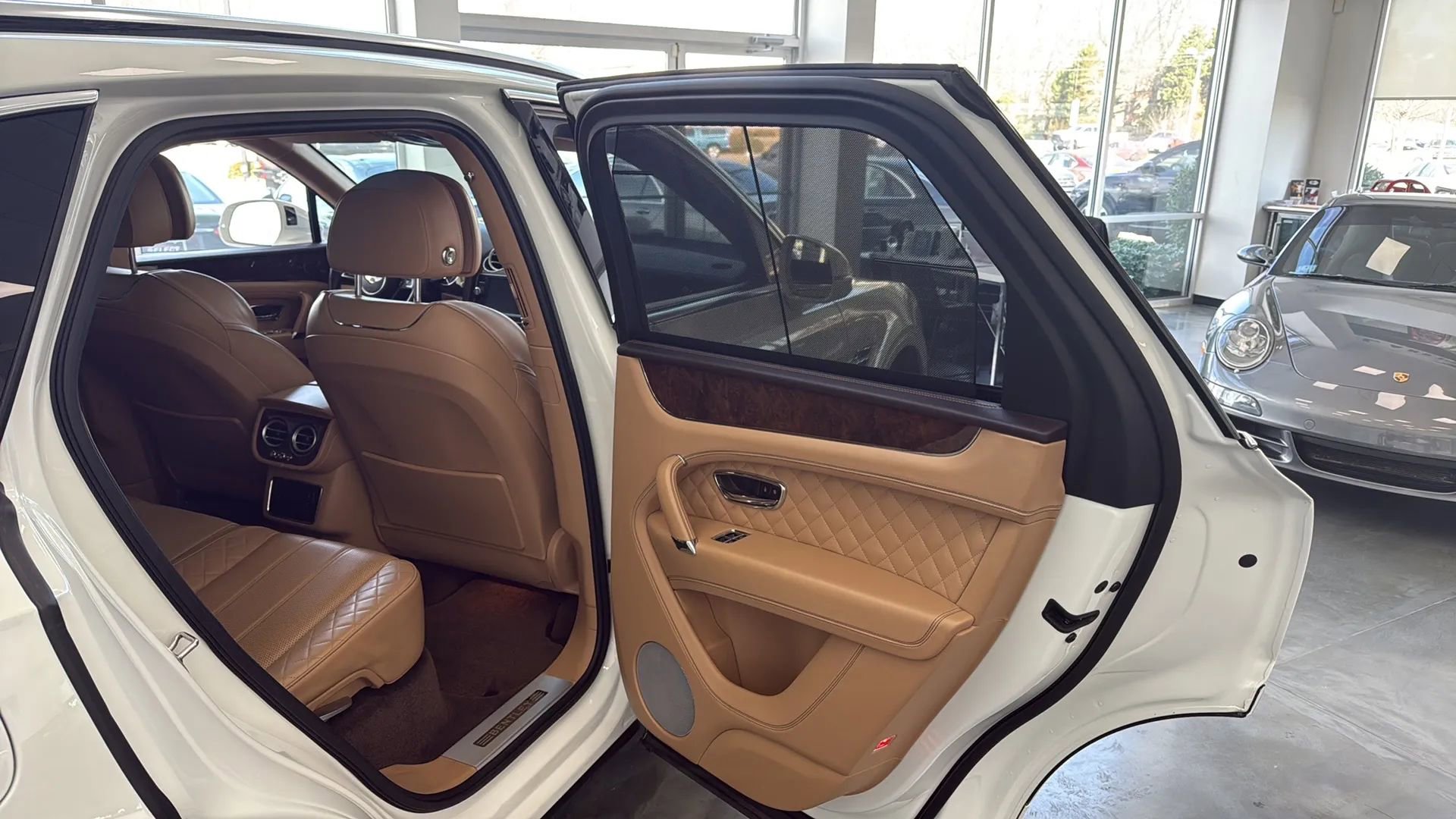 Used 2017 Bentley Bentayga W12 Sport Utility 4D image 17