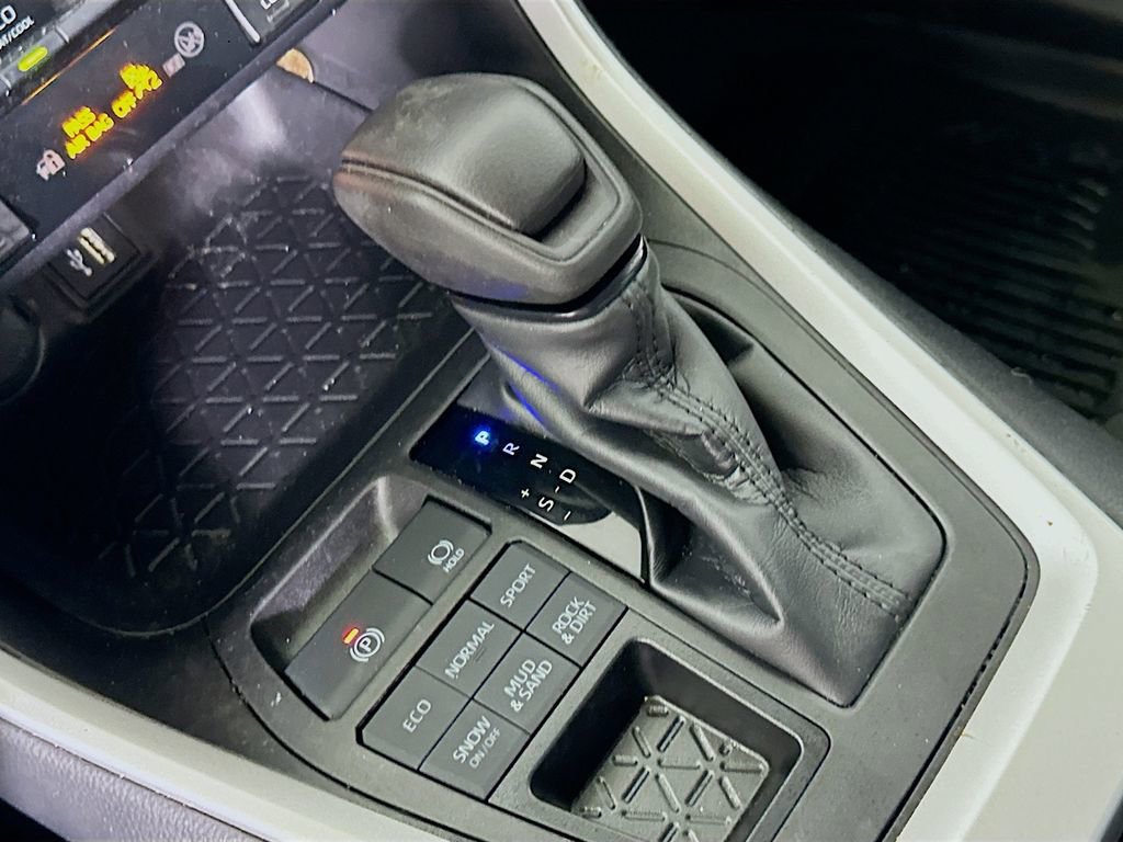 Used 2023 Toyota RAV4 XLE w/ XLE Grade Weather Package image 29