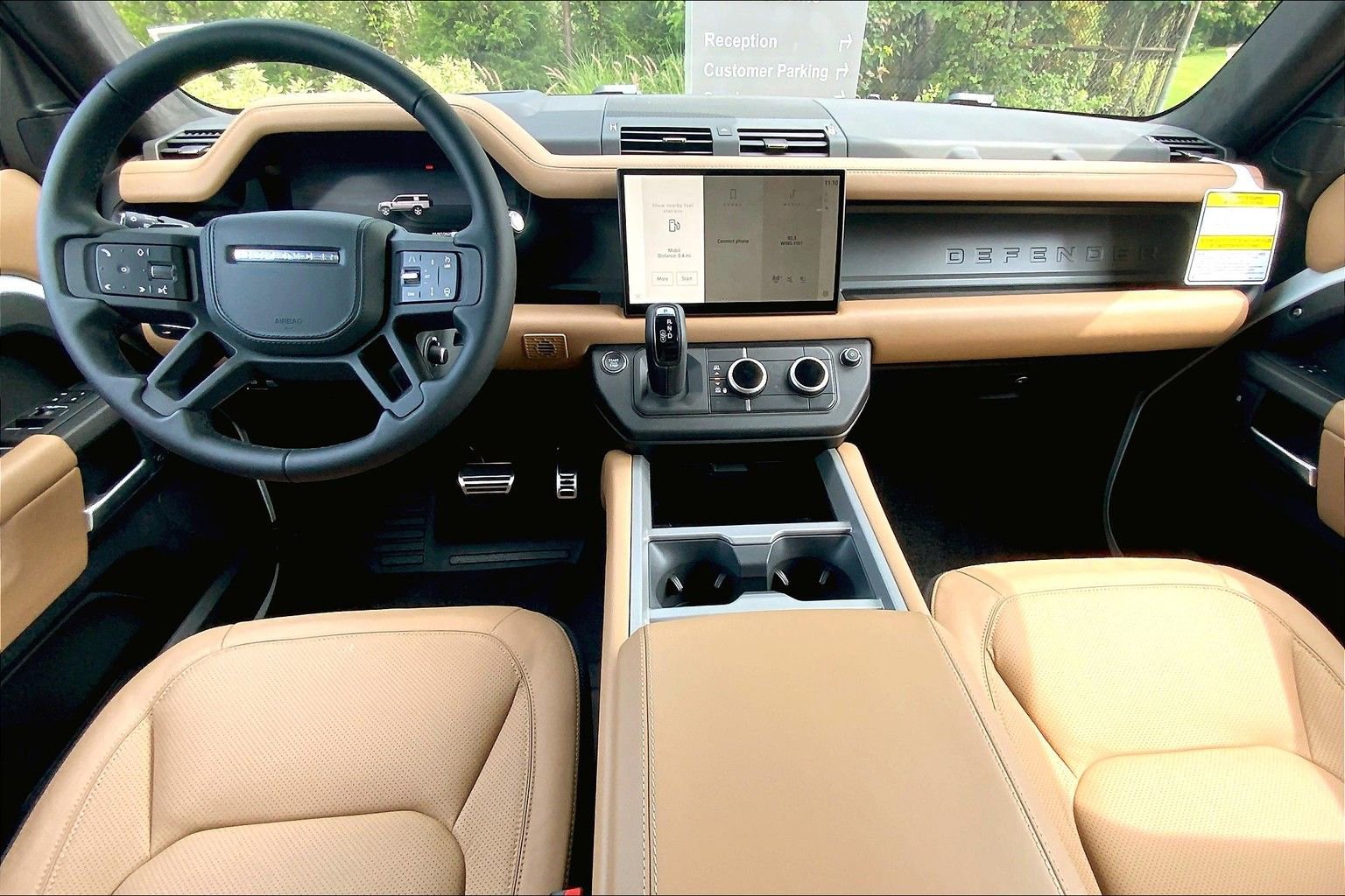 Used 2025 Land Rover Defender 130 V8 image 5