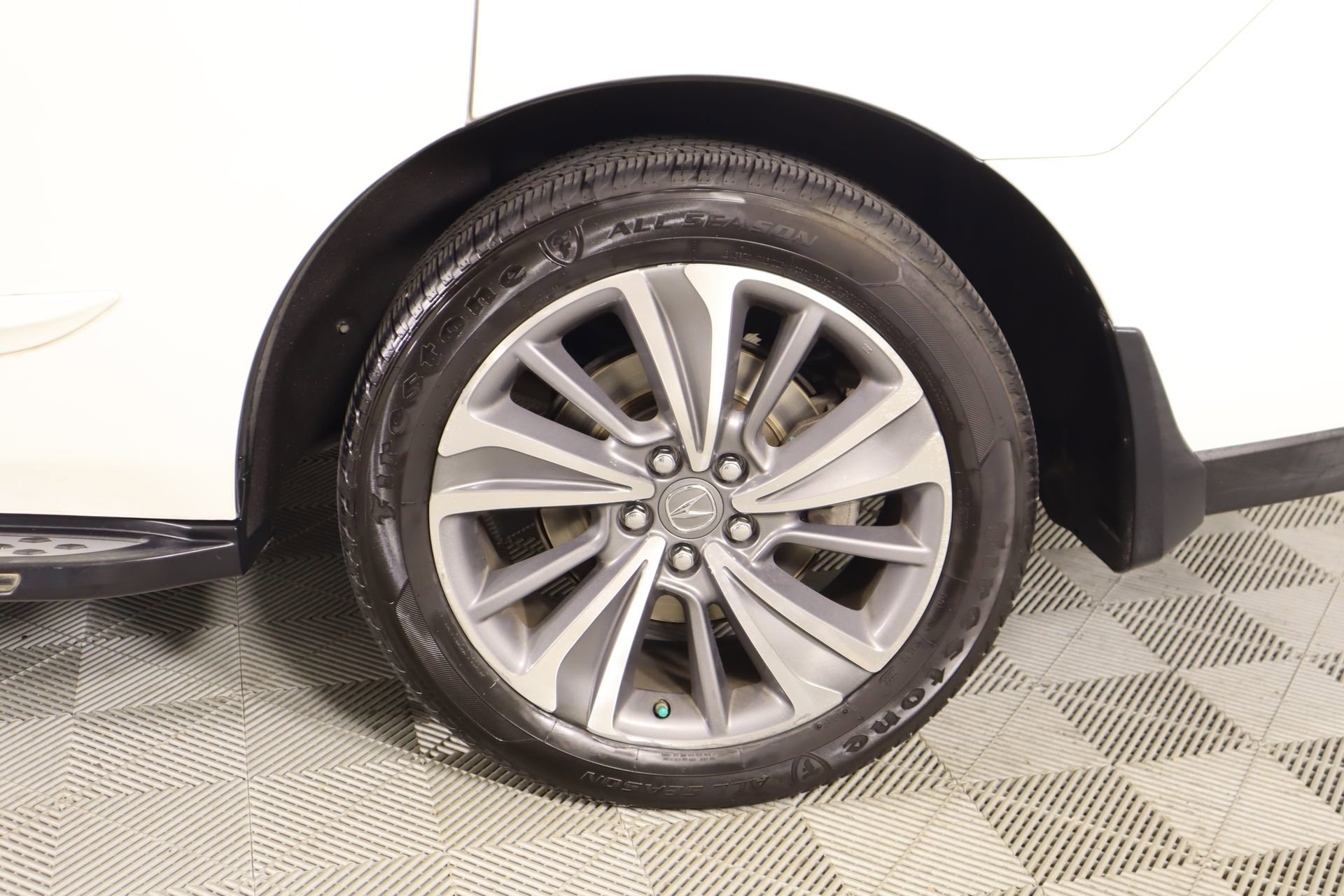 Used 2018 Acura MDX SH-AWD w/ Technology Package image 21